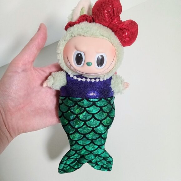 Custom Little Mermaid Ariel Outift and Metallic Bow Made to fit Labubu - Picture 4 of 7